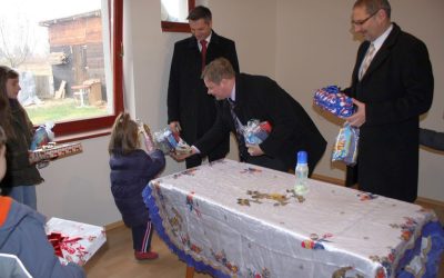 Gradski oci uljepšali Božić obiteljima slabijeg imovinskog stanja
