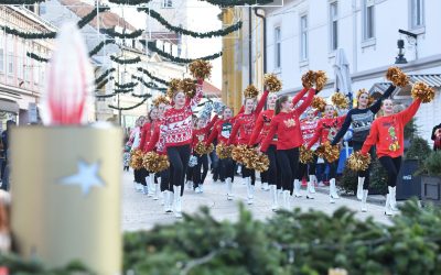 FOTO-Veselo i razigrano subotnje prijepodne na Tradicijskom ...