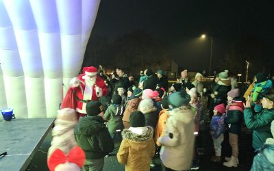 Djed Mraz obradovao djecu i u Savskoj Vesi