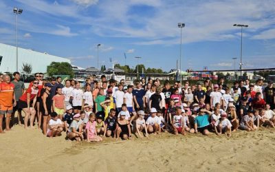 Rekordan broj djece na sportskom kampu odbojke na pijesku