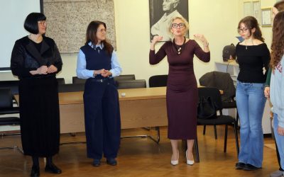 Školska govornica u čakovečkoj Gimnaziji Josipa Slavenskog ...