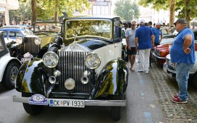 Čakovcem prodefiliralo više od 200 oldtimera